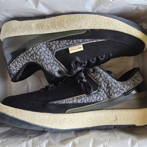 Air Jordan 2 Retro Low Sneakers, Sz 10.5 - Picture 1 of 16